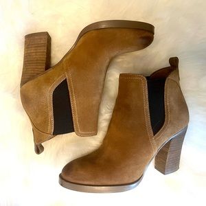 Marc Fisher Booties Sz 6